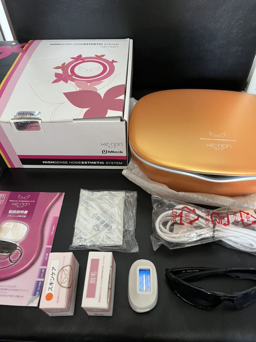 大得価国産 送料込み☆ ケノン 脱毛器 カートリッジ付き 美顔器☆ 美品