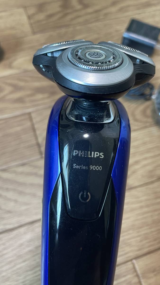 【送料無料】フィリップス 電気シェーバー 9000シリーズ メンズ お風呂剃り 丸洗い可 トリマー付き