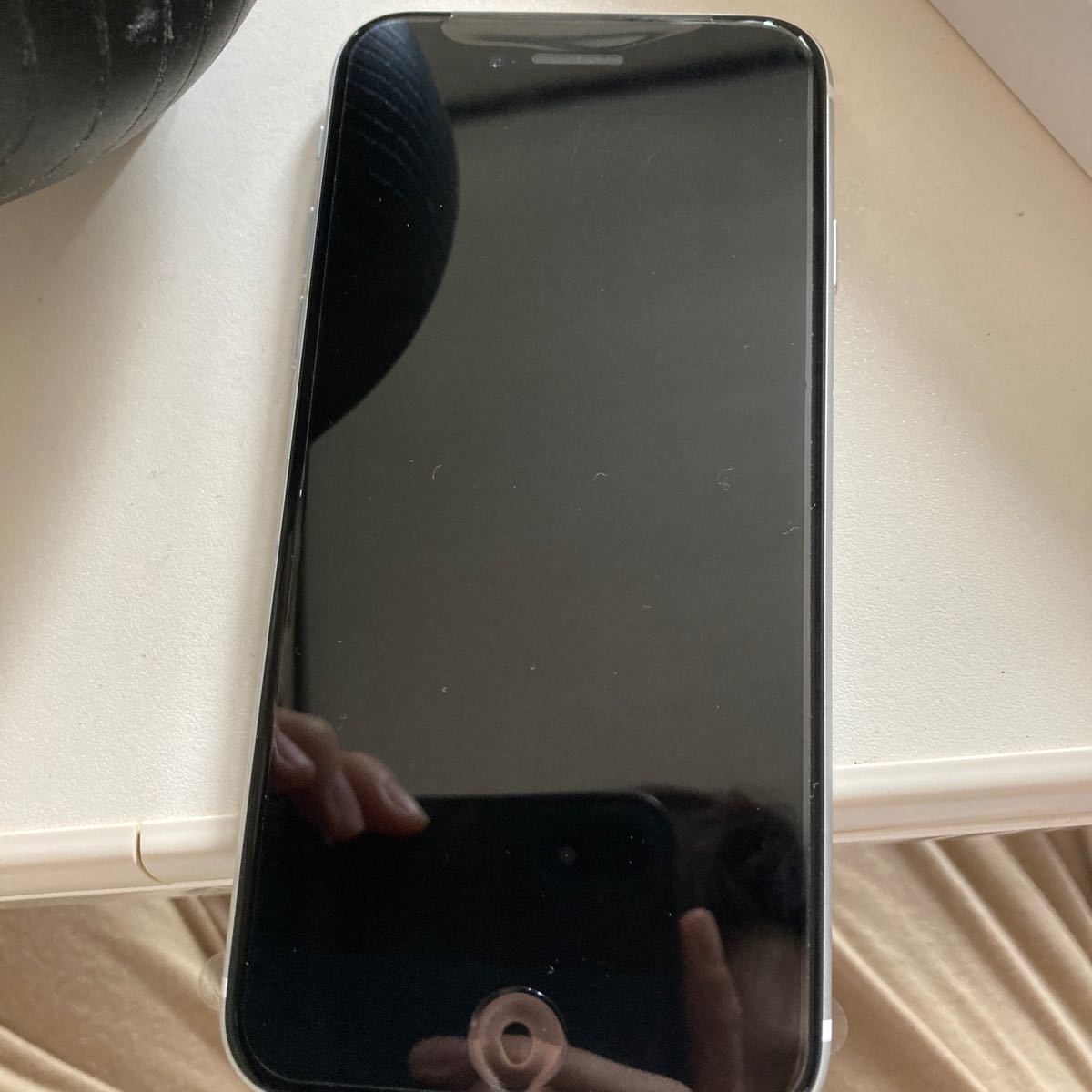 iPhoneSE(第2世代)スペースグレイ Apple SIMフリー 付属品 SIMロック