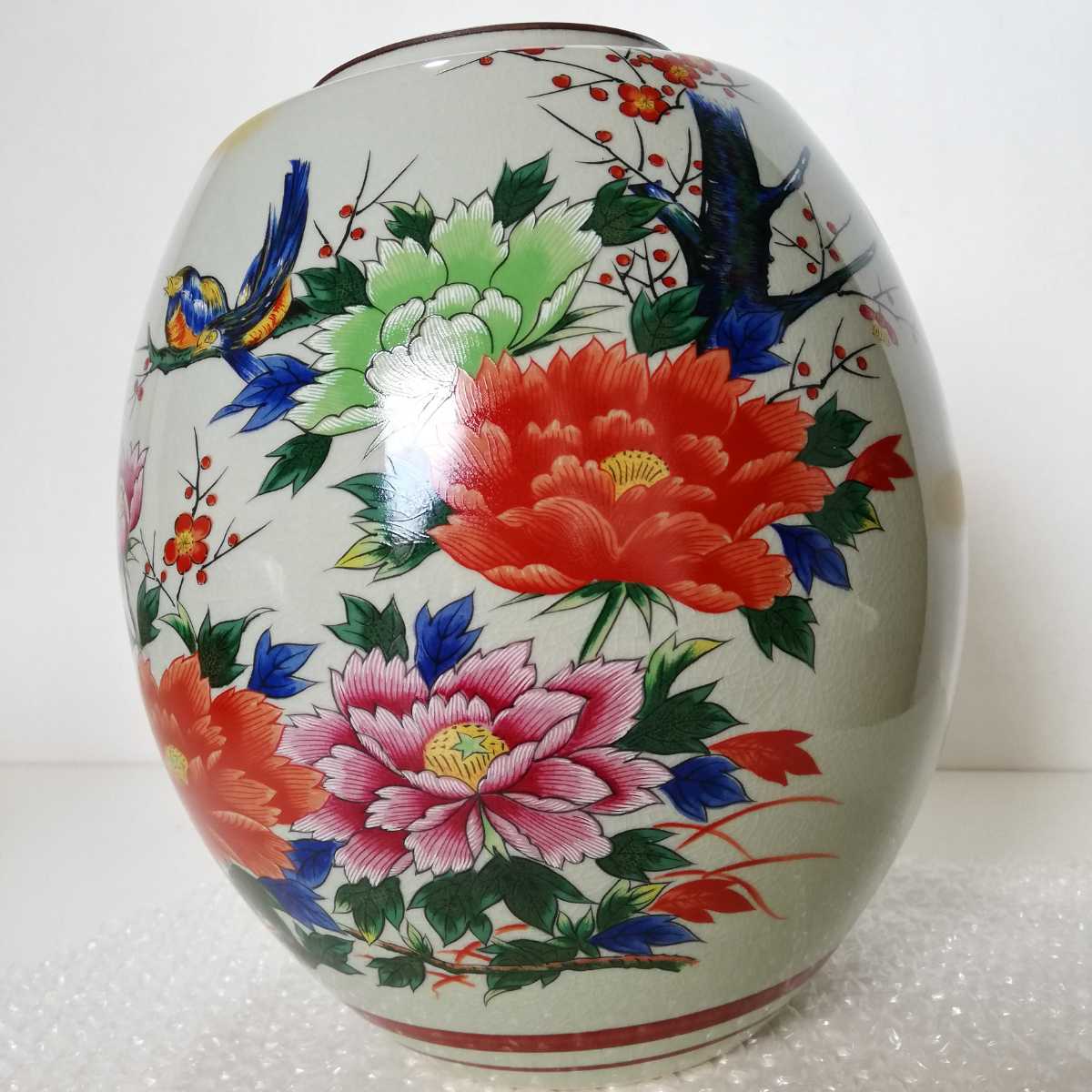 正規品販売！ 九谷焼 九谷美泉 瑠璃鶲梅牡丹文花瓶 高さ25.5cm×直径21.7cm 未 工芸品