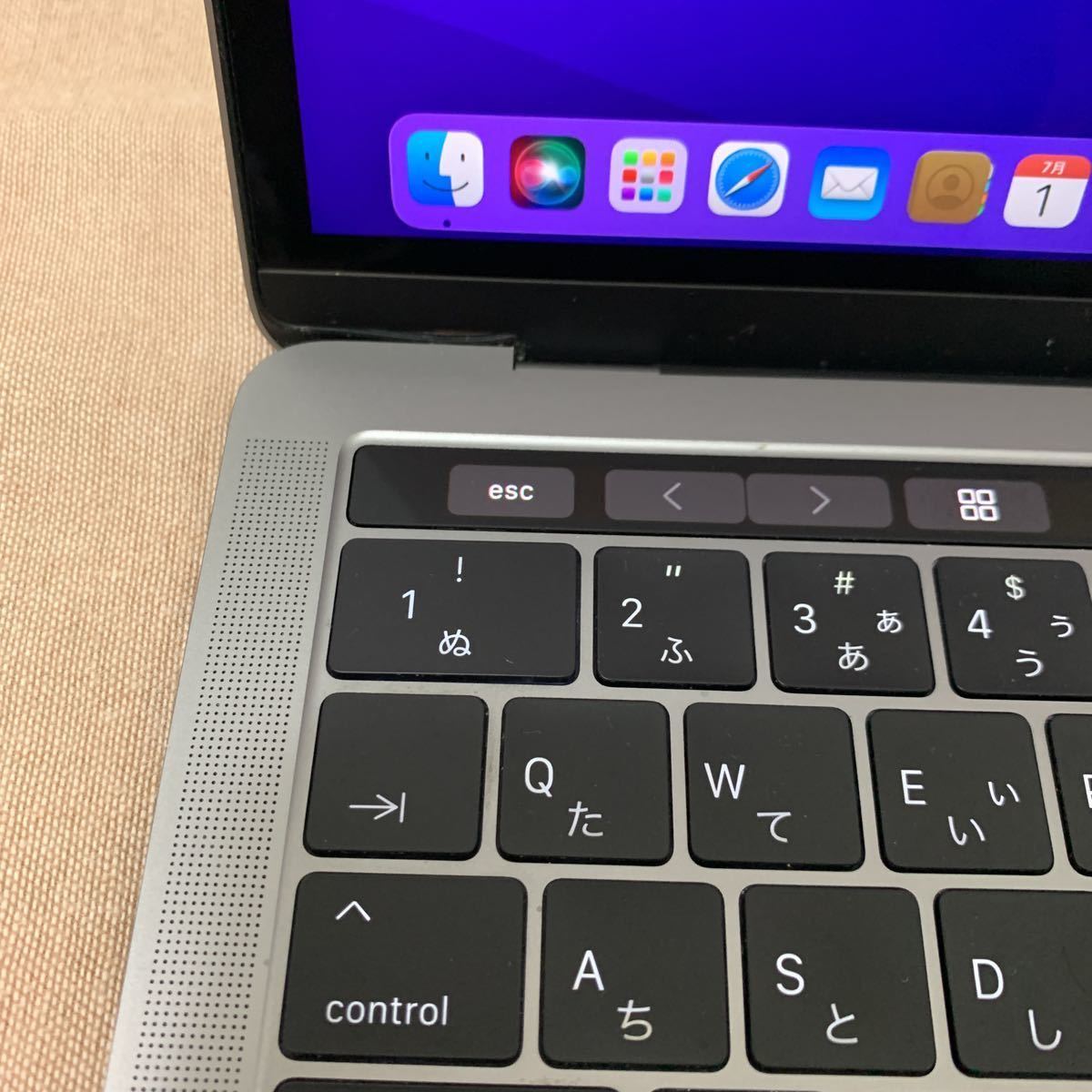 Apple MacBook Pro 2017 13インチCore i7-7567U(デュアルコア3.5GHz)メモリ16GB SSD 256GB  タッチバー式 スペースグレー最新macOS Monterey