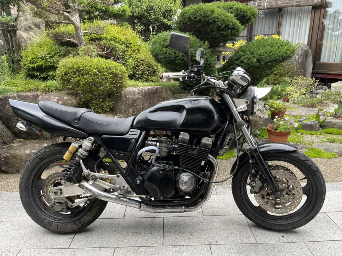 ヤマハXJR400黒◎塗装ベース◎動画あり!!予備検査合格してから ヤマハXJR400黒◎塗装ベース◎動画あり!!予備検査合格してから