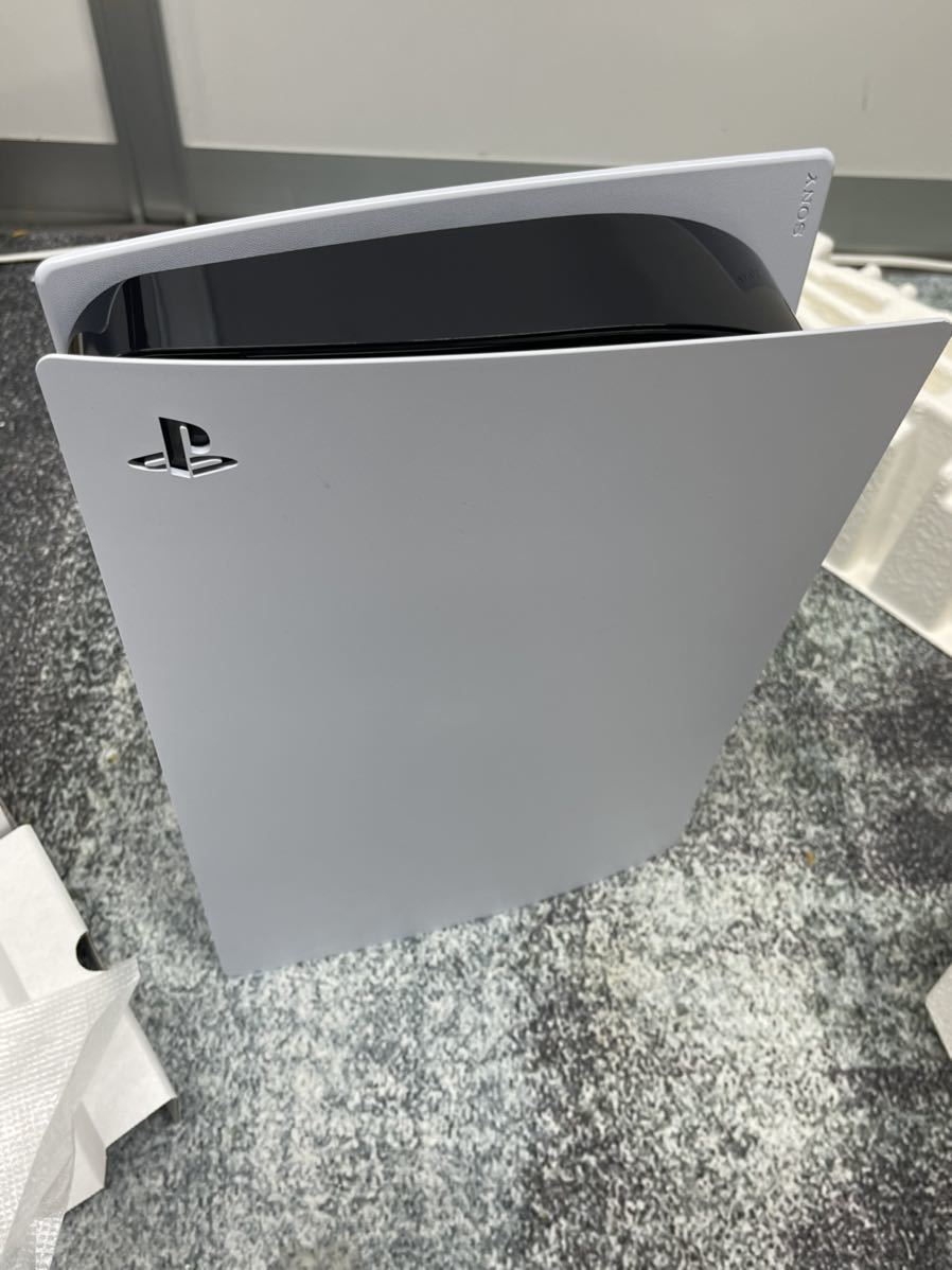 【中古】PS5 本体 PlayStation5 (CFI-1000A01) ディスクドライブ搭載型 初期化・動作確認済み_画像6
