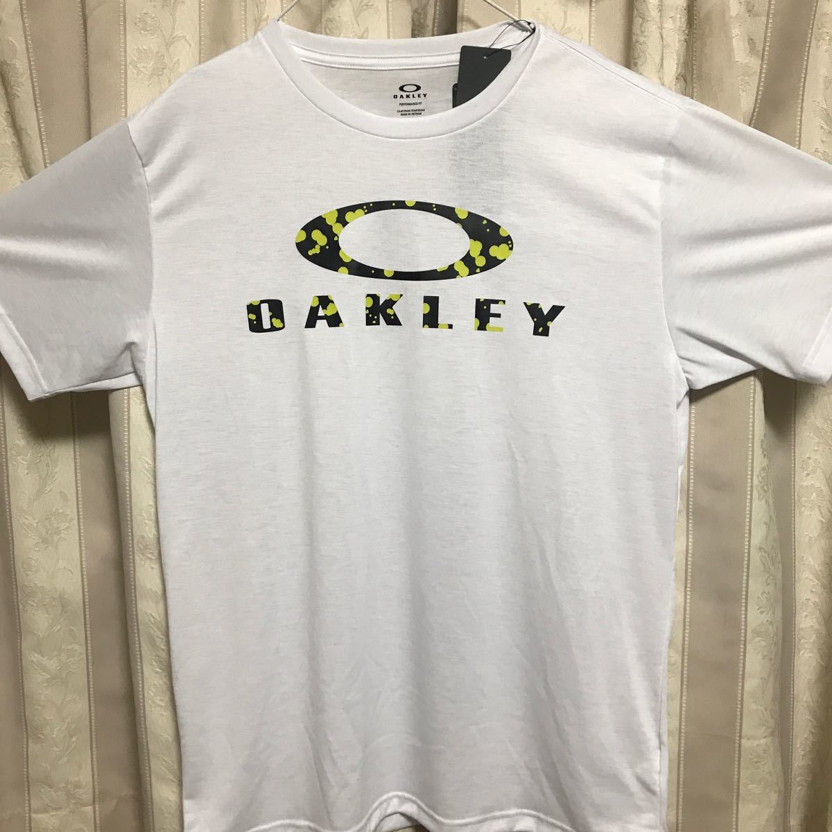 未使用品　OAKLEYオークリー Tシャツ XXLサイズ