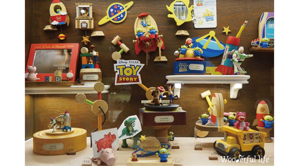 トイストーリー ディズニー 台湾 回転オルゴール 木製 Toy story