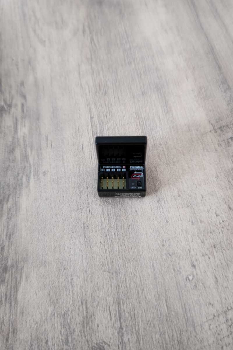 半額品 Futabaフタバ R404SBS-E ハイレスポンスF4Gレシーバー 新品