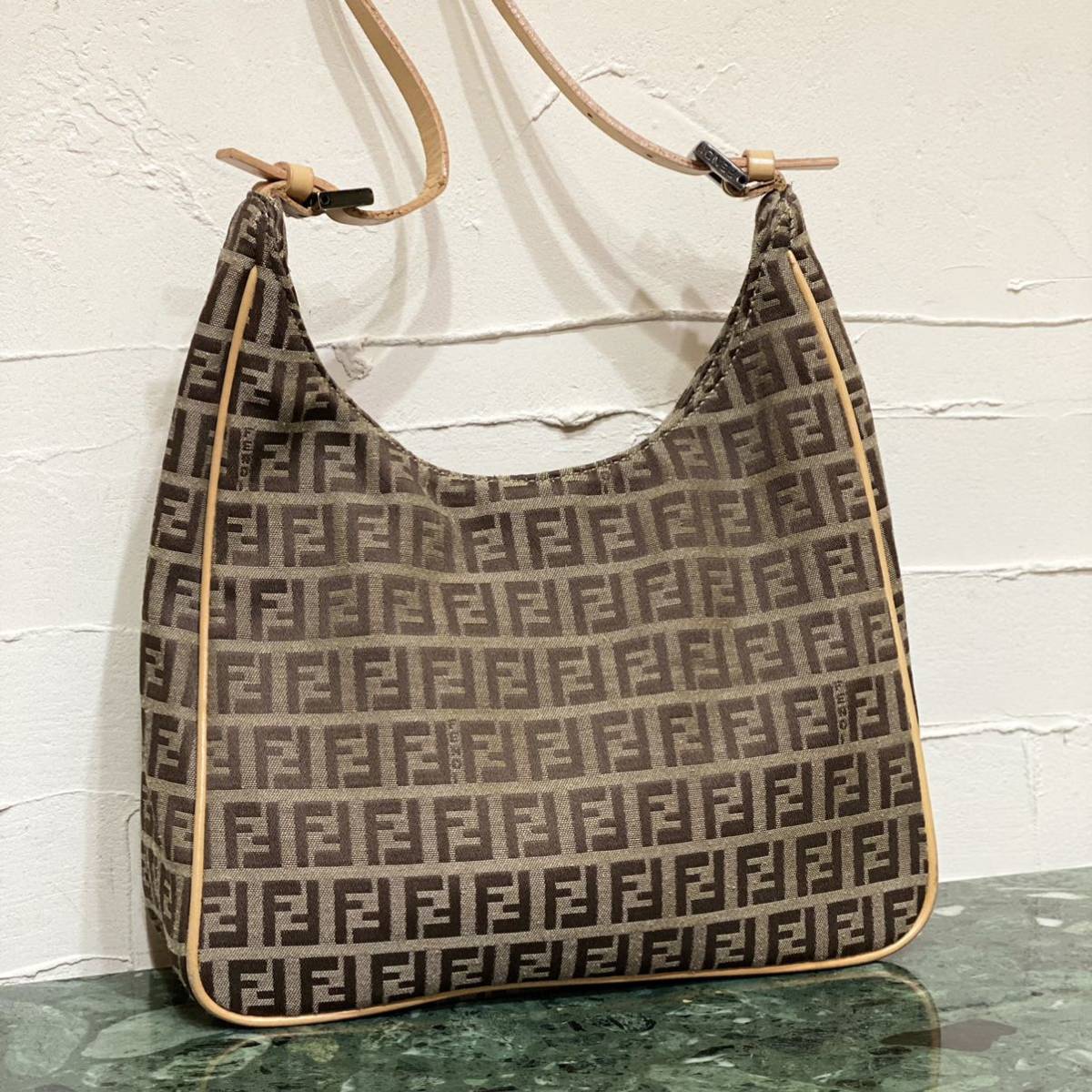 良品 VINTAGE FENDI ショルダーバッグ ズッキーノ キャンバス×レザー ハンドバッグ ズッカ アクセサリーポーチ ヴィンテージバッグ 肩掛け_画像1