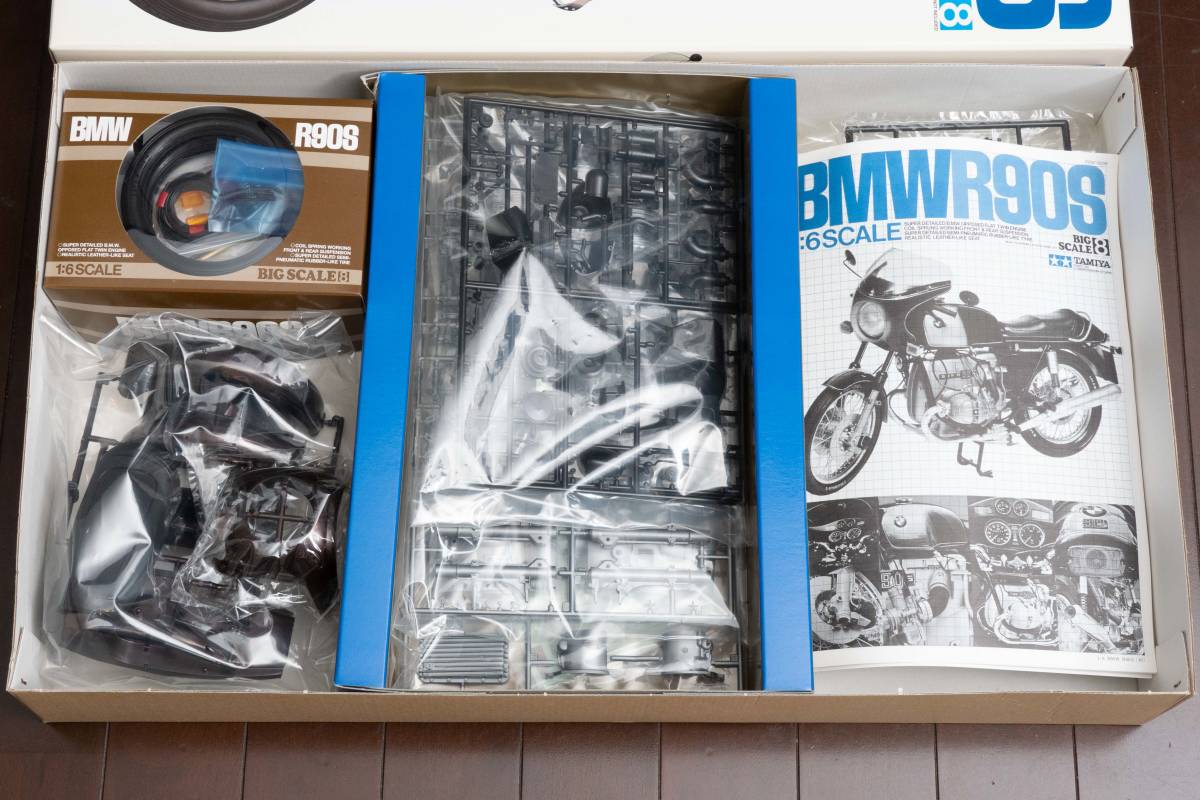 タミヤ 1/6 ビッグスケール オートバイ BMW R90S | www