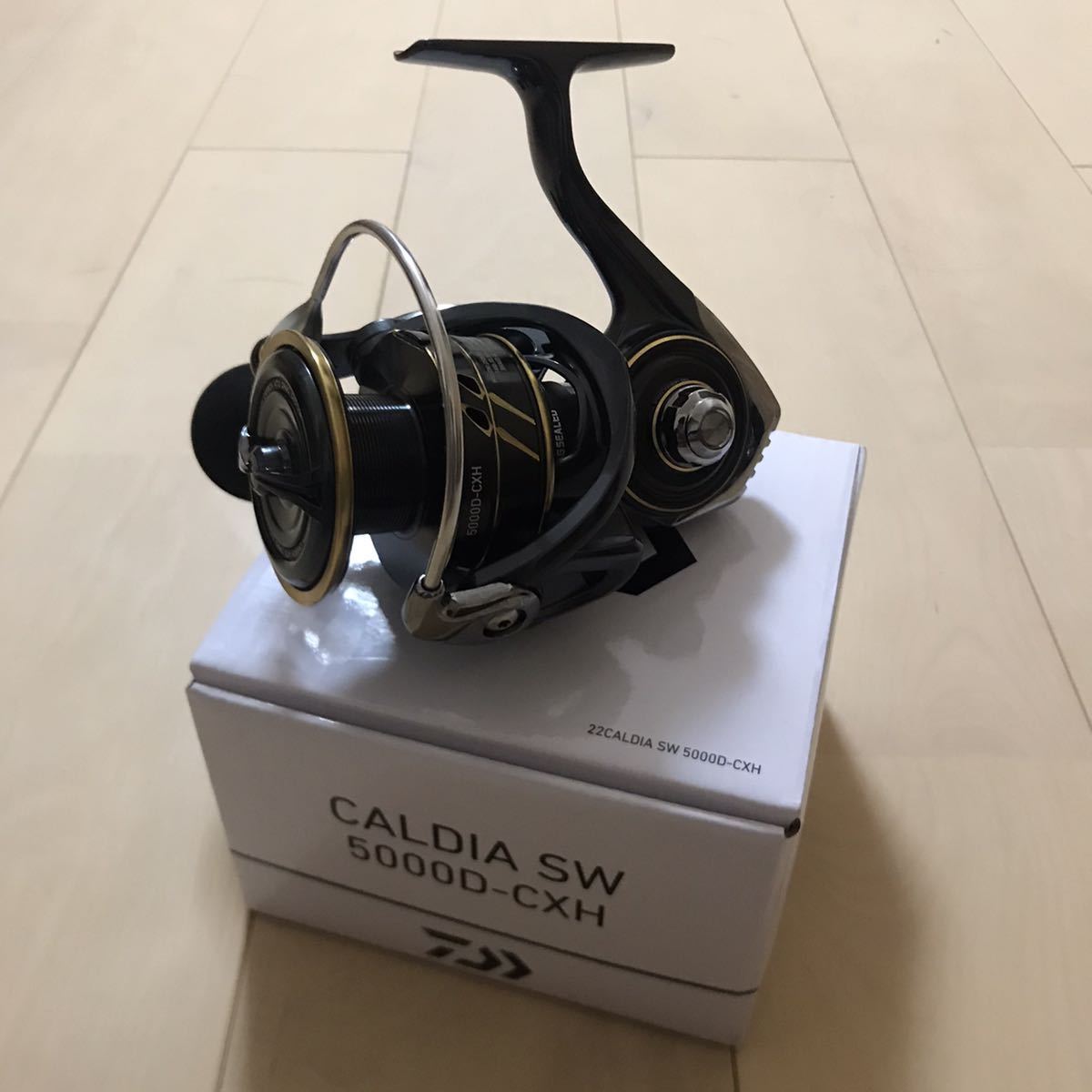 新品未使用】ダイワ スピニングリール 22カルディア SW 5000D-CXH