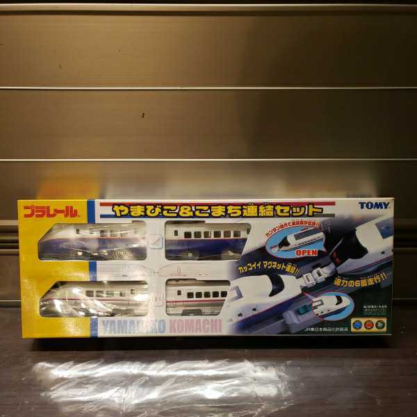 * unopened storage goods *TOMY Plarail .& whirligig . connection set