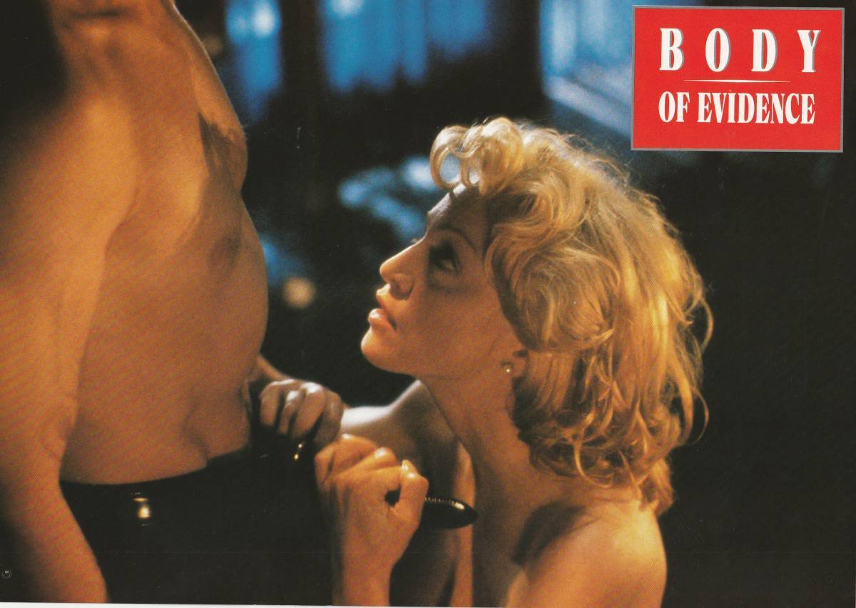 新品未使用　映画 Body Of Evidence （ボディ） ドイツ製 宣伝用 ロビーカード　15枚セット　：　MADONNA　マドンナ_画像1