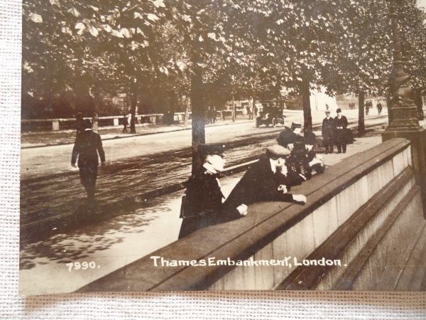 【絵葉書1枚】 Thames Embankment -LONDON /ヴィンテージ テムズ川 堤防 都市 街 建築 史跡 レトロ ハガキ 21-7990_画像6
