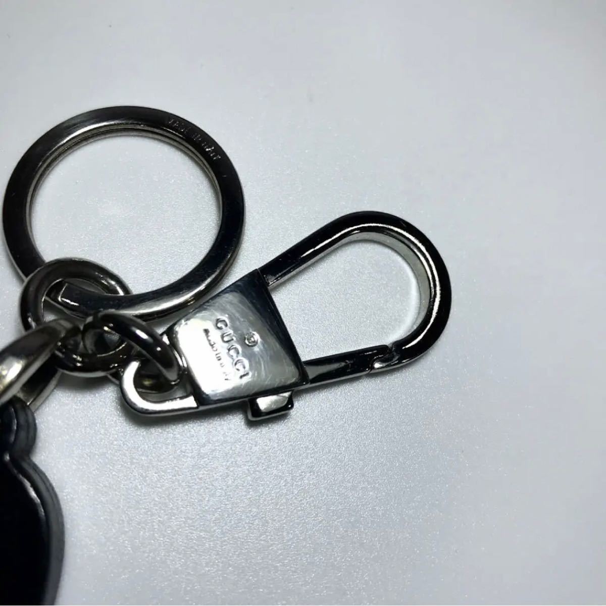 美品 GUCCI グッチ イタリア製 マドモアゼル チャーム ラインストーン 389047