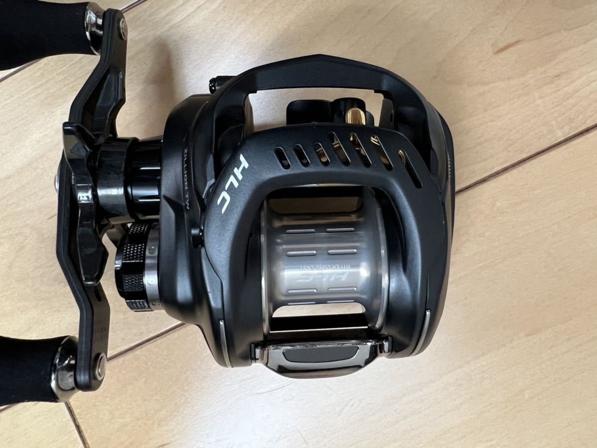 新品未使用 ダイワ 18ジリオンTW HLC 1516SHL 村上晴彦ヘビキャロ