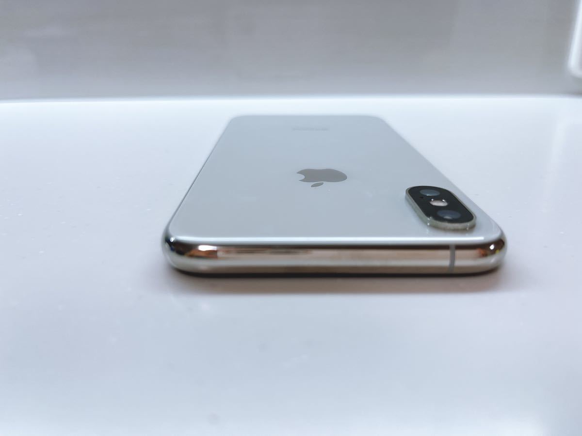 iPhone XS 64GB SIMフリー シルバー Apple