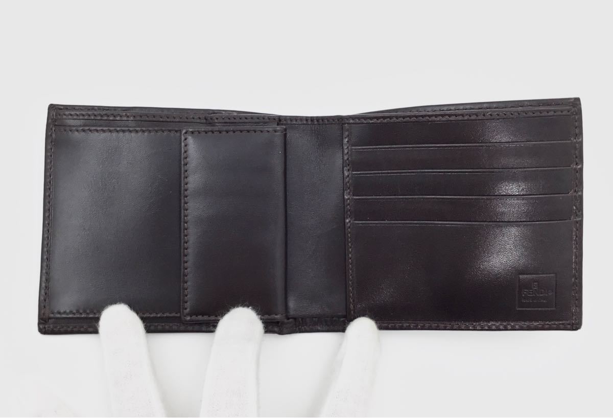 中古美品 フェンディ FENDI 二つ折り財布 ズッカ柄 茶 黒 箱付き 中古美品 フェンディ FENDI 二つ折り財布 ズッカ柄 茶 黒 箱付き
