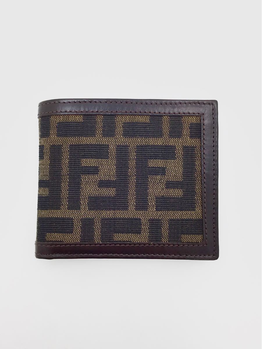 中古美品 フェンディ FENDI 二つ折り財布 ズッカ柄 茶 黒 箱付き 中古美品 フェンディ FENDI 二つ折り財布 ズッカ柄 茶 黒 箱付き