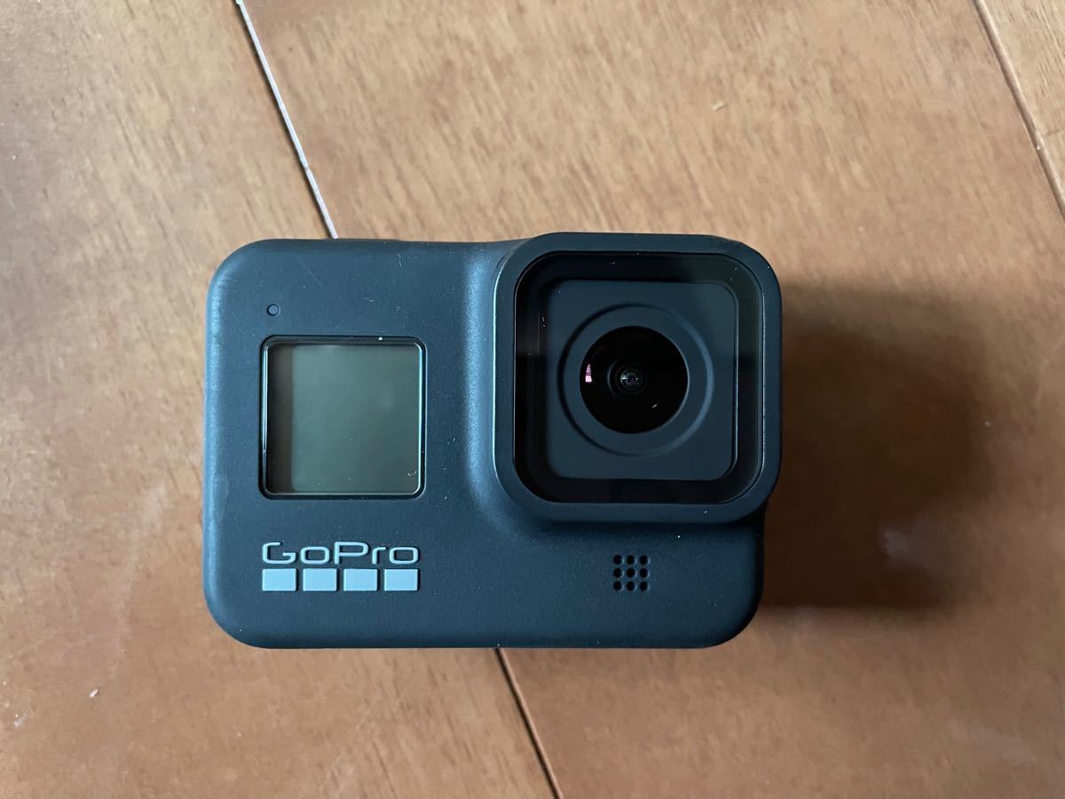 GoPro HERO8 + チェストマウント、ヘッドマウント、予備バッテリー