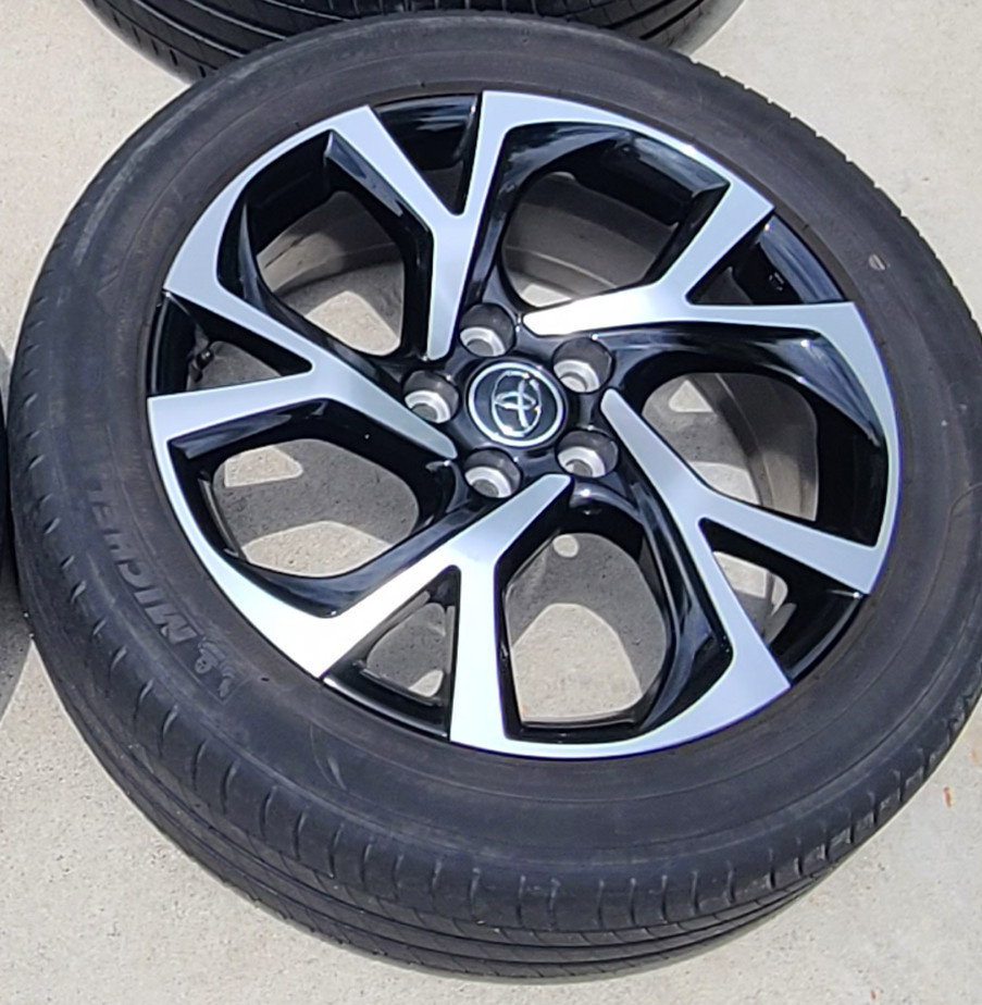 トヨタ 純正 ZYX10 C-HR CHR アルミ ホイール 純正ナット付 18インチ