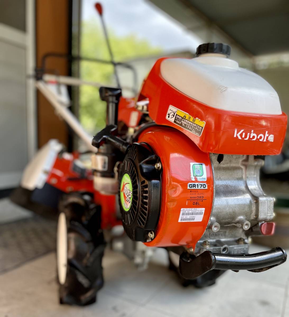 クボタ TR600 ミニ耕運機。管理機。農用トラクター。耕うん機 クボタ TR600 ミニ耕運機。管理機。農用トラクター。耕うん機