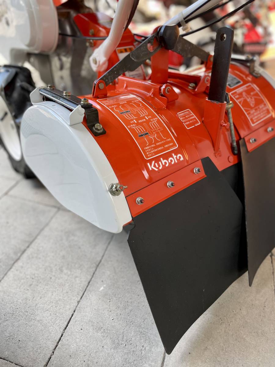 クボタ TR600 ミニ耕運機。管理機。農用トラクター。耕うん機 クボタ TR600 ミニ耕運機。管理機。農用トラクター。耕うん機