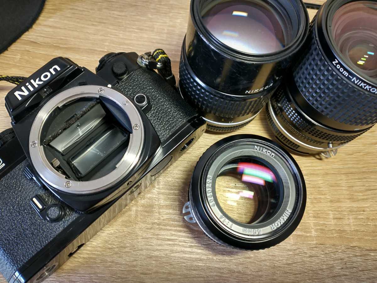 Nikon FE2 黒＋Ai Nikkor 50mm f1.4＋135mm f2.8＋28-85mm ズーム レンズ3本セット 各部動作良好 光学良好 取扱説明書 ストラップ付き_画像7