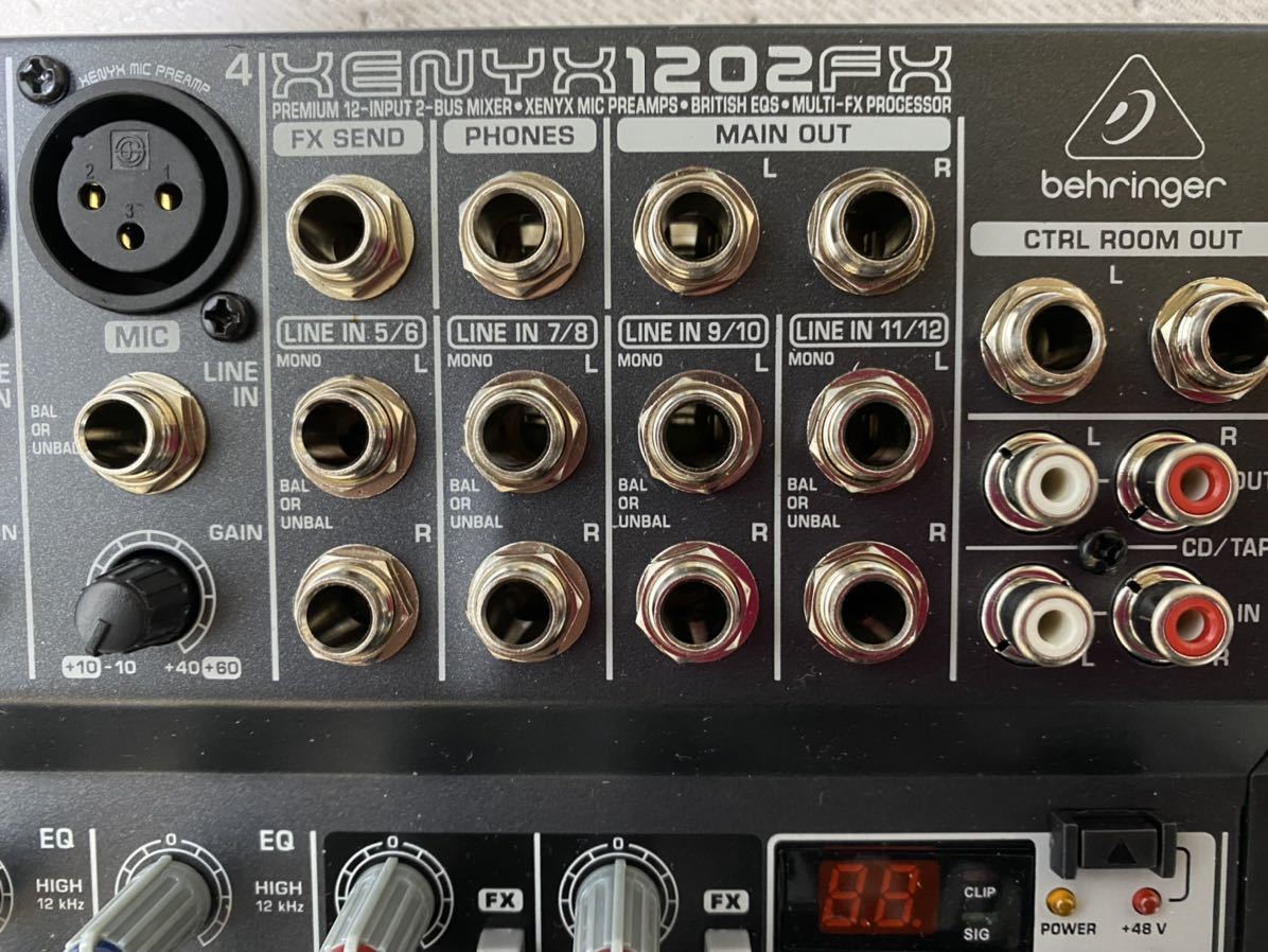 ベリンガー アナログミキサー XENYX1202FX ほぼ新品 | udaytonp.com.br
