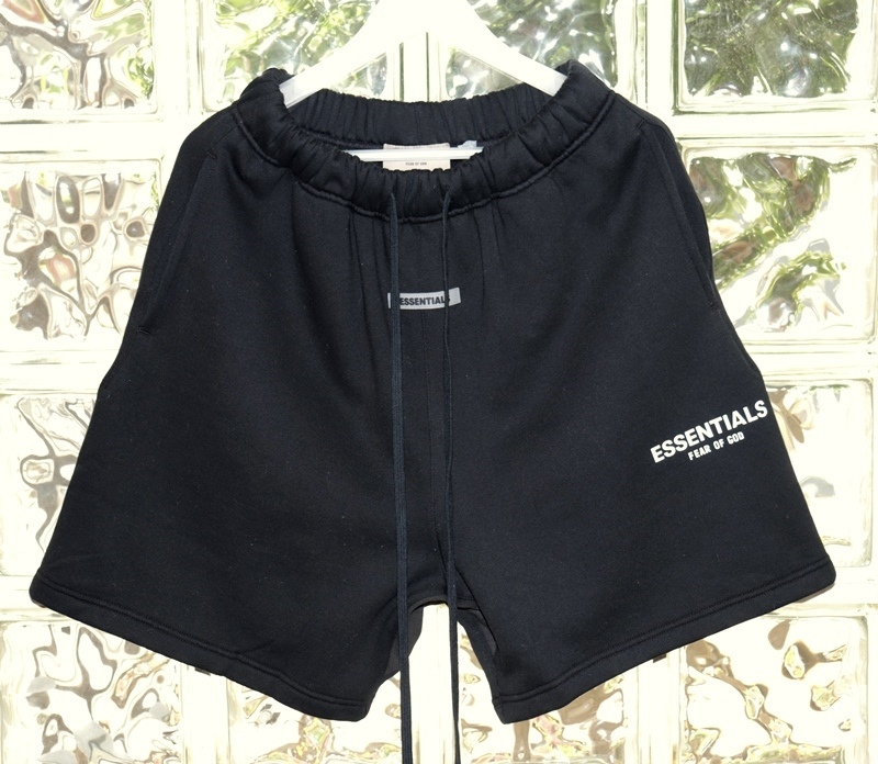 最新発見 ESSENTIALS エッセンシャルズ ハーフパンツ S agapeeurope.org