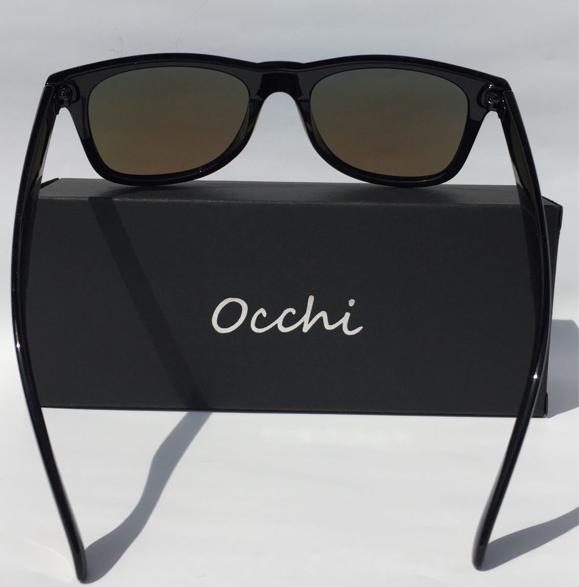 新品 OCCHI 偏光サングラス 偏光レンズUV400 軽量  ブルーミラー
