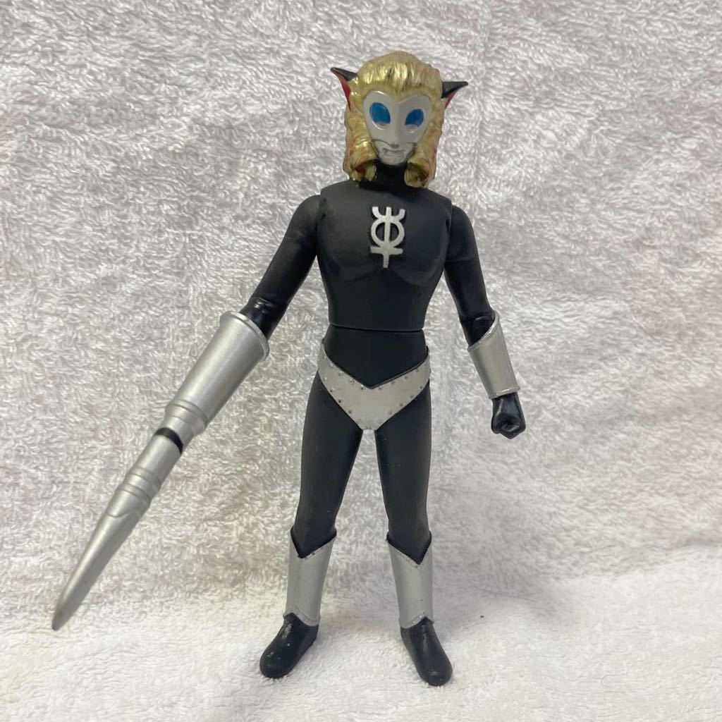 ウルトラ　怪獣シリーズ　マグマ星人　USED_画像1