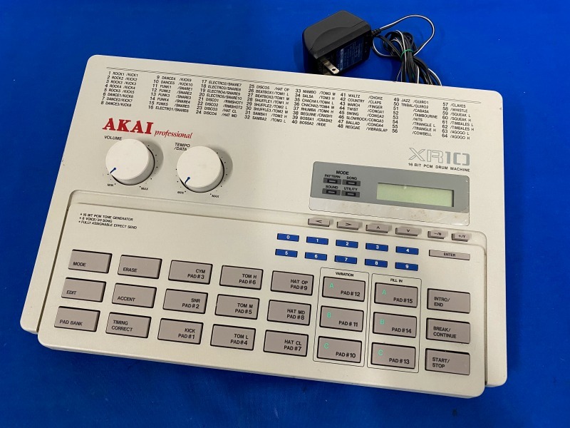 AKAI XR10 16ビットPCMドラムマシン (6937) ホビー、カルチャー