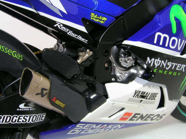 ● 1/12 ヤマハ 〓 YZR-M1 / V.ロッシ フィリップ アイランド 2014 〓 YAMAHA_画像4