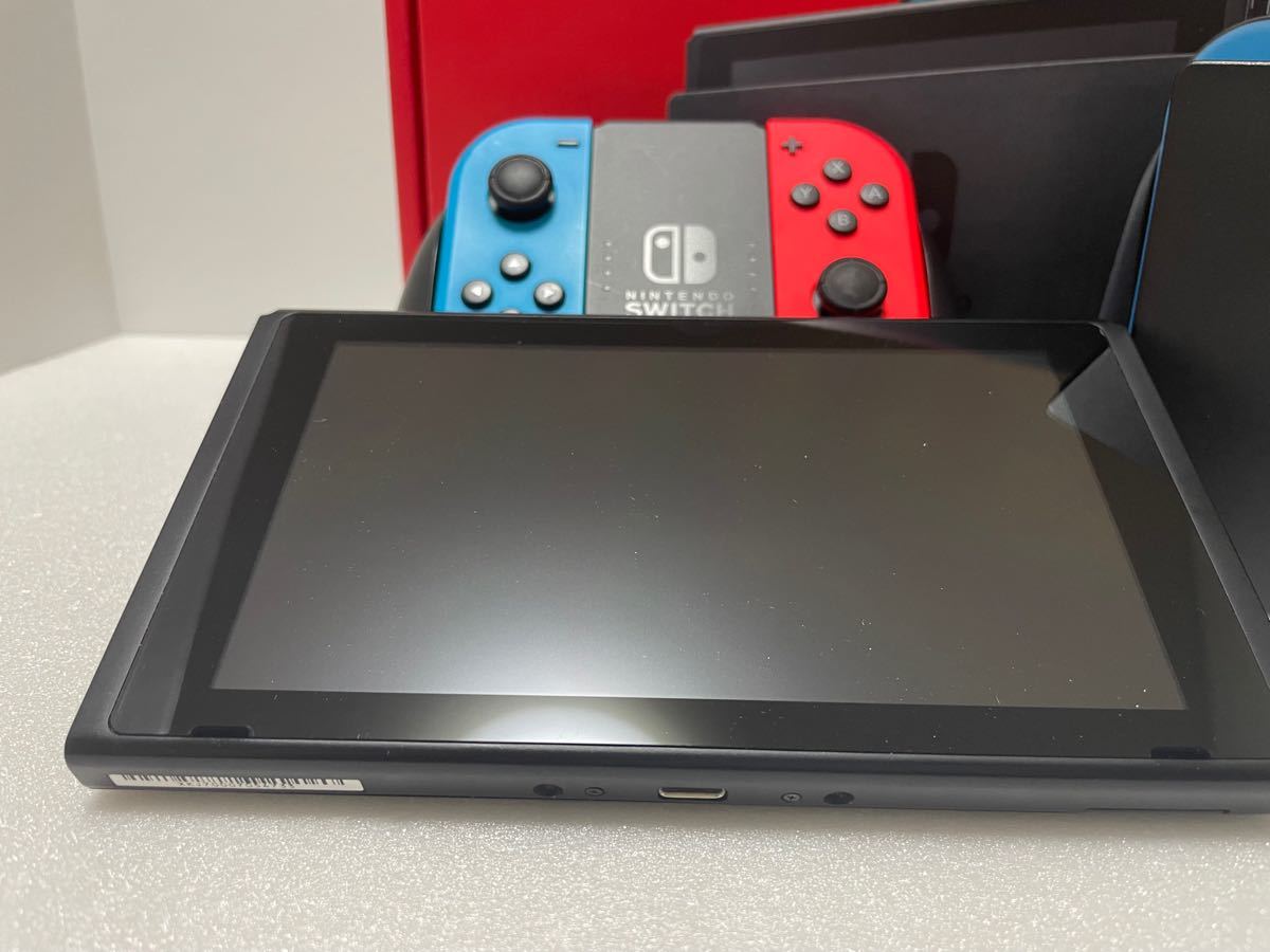 おまけ付き【早い者勝ち・美品】Nintendo Switch バッテリー強化版