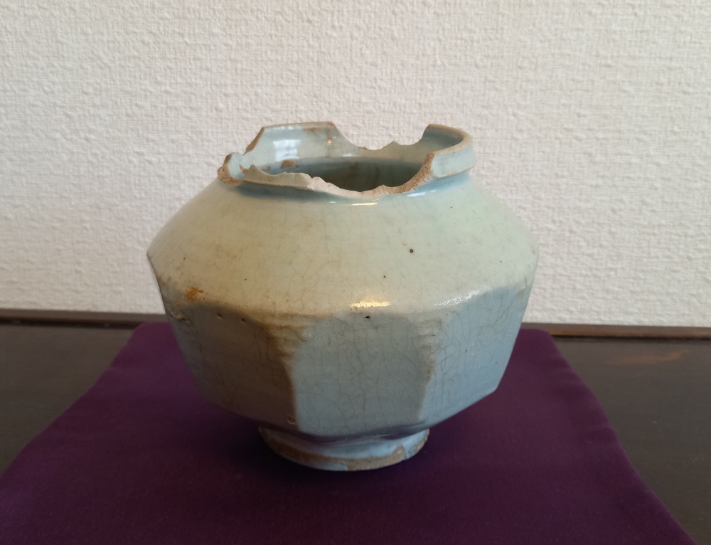 李朝 白磁 面取り壺 李朝 白磁 面取り壺