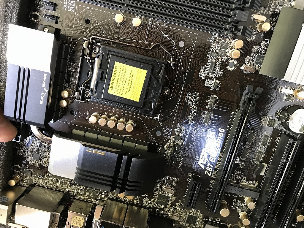 ★　【現状渡し】　ＡＳＲＯＣＫ　Ｚ８７　マザーボード　ＥＸＴＲＥＭＥ６　パソコン　コンピュータ　周辺機器　玄人向け_画像6