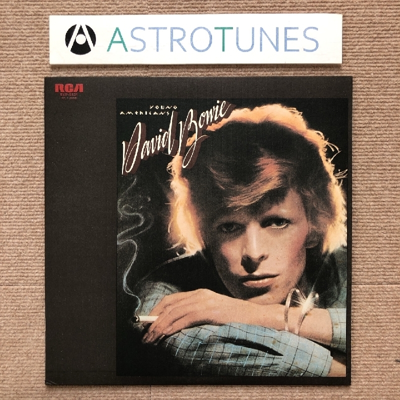 美盤 デビッド・ボウイ David Bowie 1976年 LPレコード ヤング・アメリカン Young Americans 名盤 国内盤 Gram rock David Sanborn_画像1