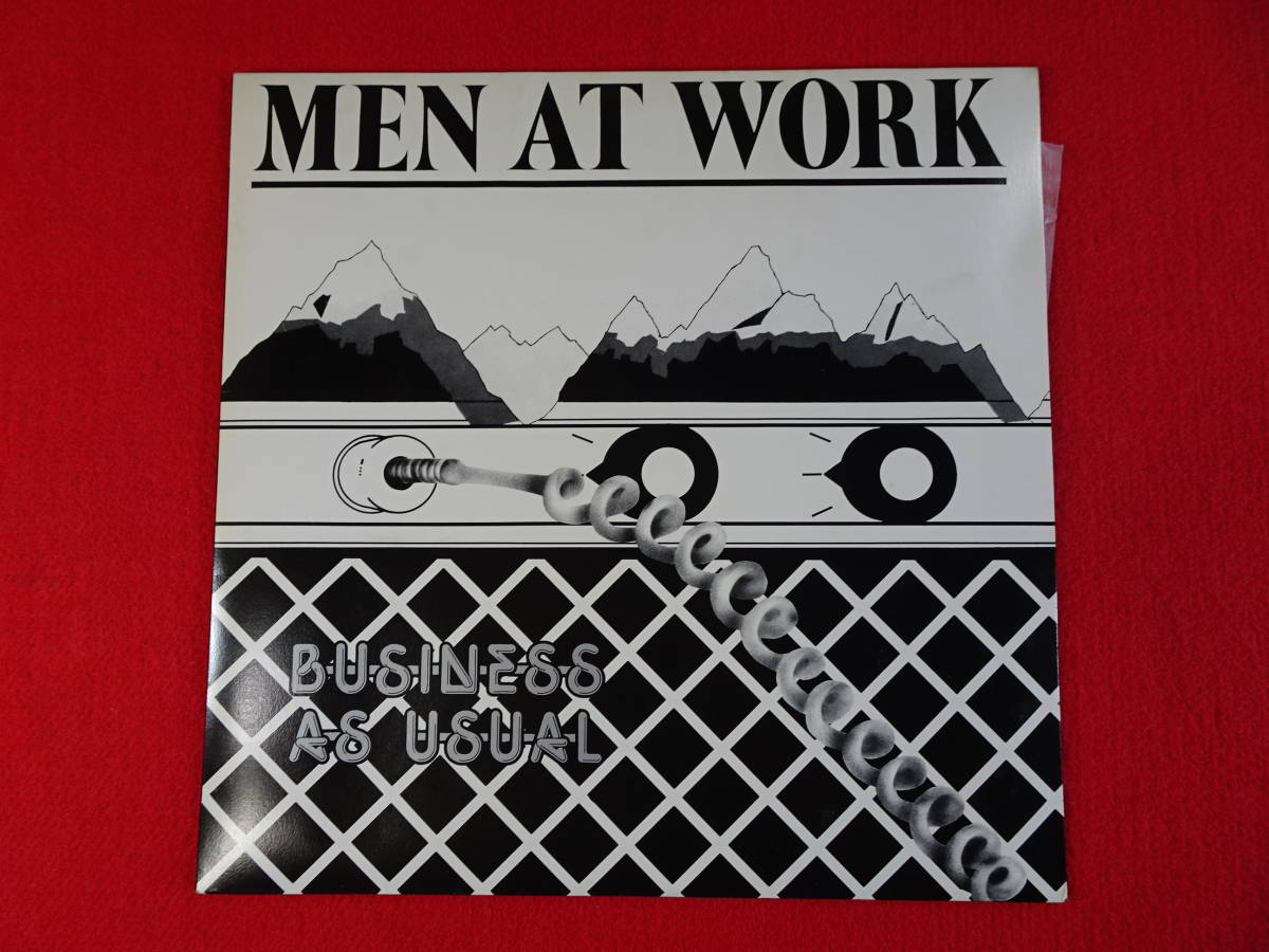 MEN AT WORK/メン・アット・ワーク　BUSINESS AS USUAL/ワーク・ソングス　LP盤　未チェック　レコード　昭和レトロアンティーク　中古_画像1