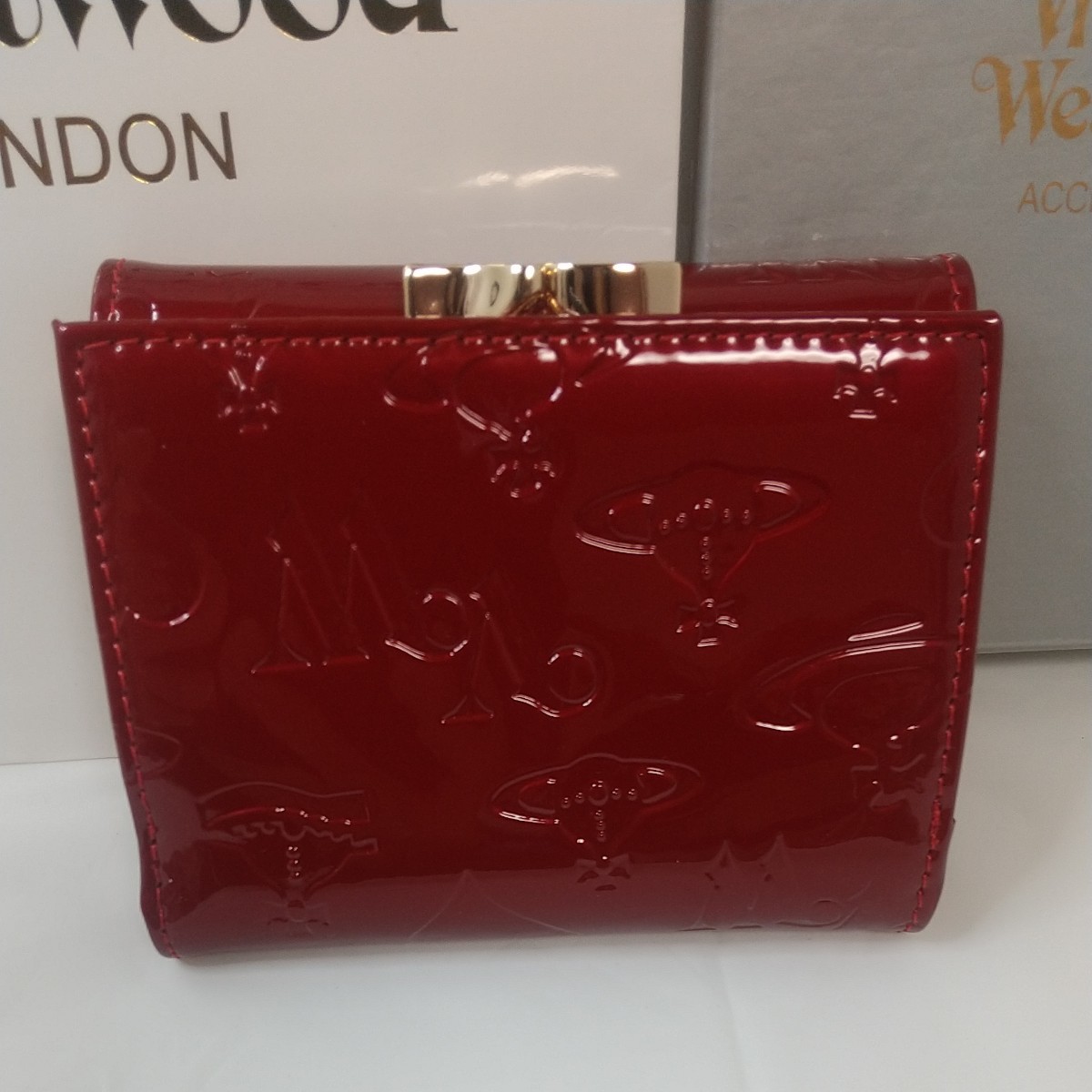 ヴィヴィアン ウエストウッド Vivienne Westwood 3つ折り財布 エナメルレッド かわいい財布レディース 新品未使用