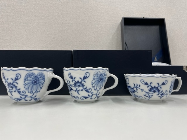 【47028】マイセン 食器 陶器 3個セット ティーセット カップ&ソーサ_画像3