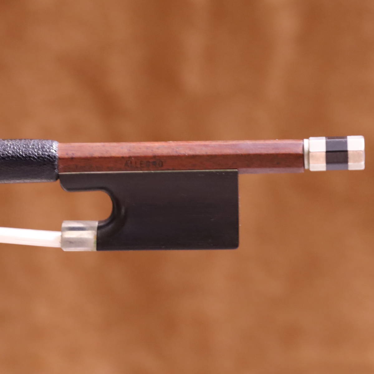 Finkel Allegro 4/4サイズバイオリン弓 工房初期作品 使用感ほぼ Finkel Allegro 4/4サイズバイオリン弓 工房初期作品 使用感ほぼ