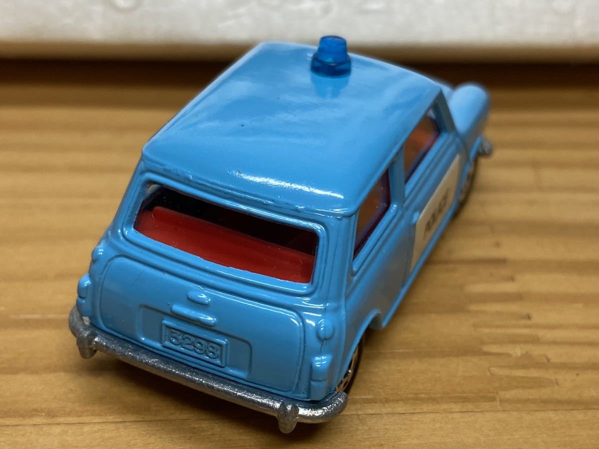 トミカ 世界のポリスカーセット ギフト 日本製 ミニクーパー キャデラック ポルシェ フォルクスワーゲン 等 パトロールカー TOMICA トミー