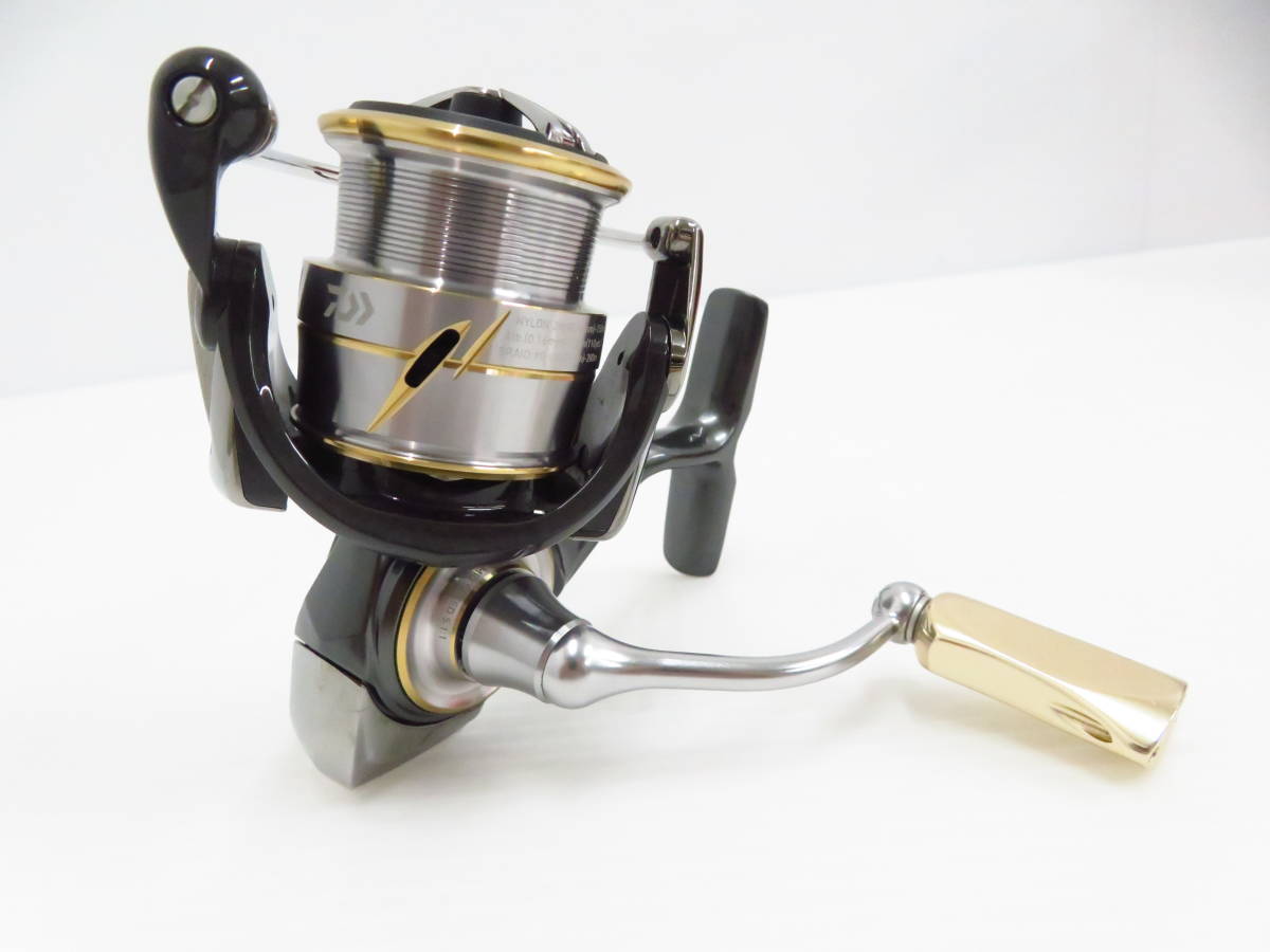 tu52) Daiwa 20 LUVIAS LT2000S ルビアス スピニングリール カスタム