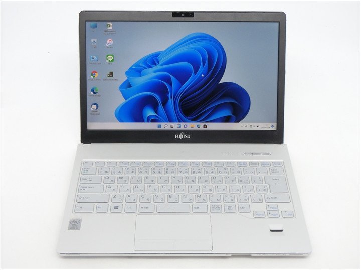 高品質 カメラ内蔵/13.3型2K/中古/薄軽いノートPC/Windows11/新品