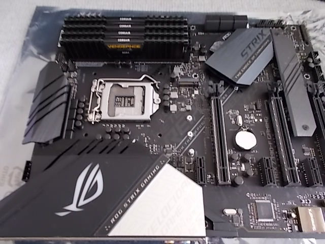 ASUS ROG STRIX Z390-F GAMING マザー、メモリー32G付き | www