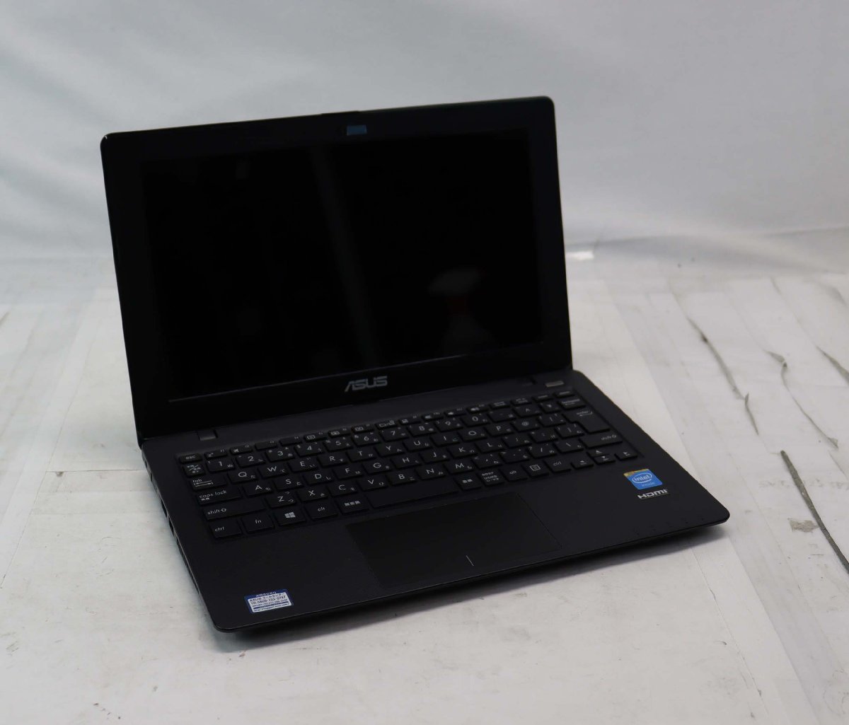 ASUS X200MA-B-BLACK ノートパソコン PC asus 超美品の 6200円