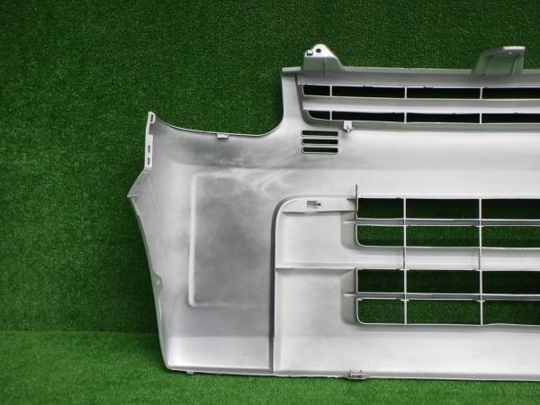 R56301 エブリィバン DA17V/NV100クリッパー DR17V フロントバンパー