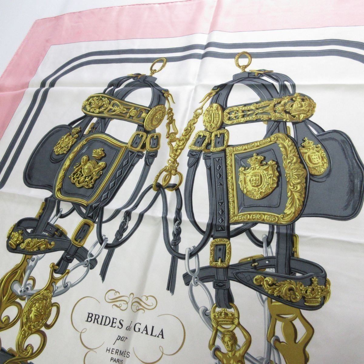 良品 クリーニング済 Hermes エルメス BRIDES de GALA 式典用馬勒 カレ90 スカーフ ストール ライトピンク 014