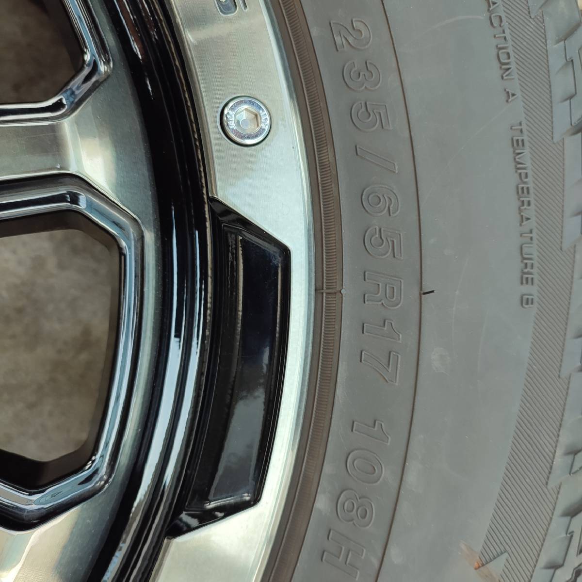 JAOS ADAMAS BL5 17x7.5J+40 5H114.3 スモークポリッシュブラック