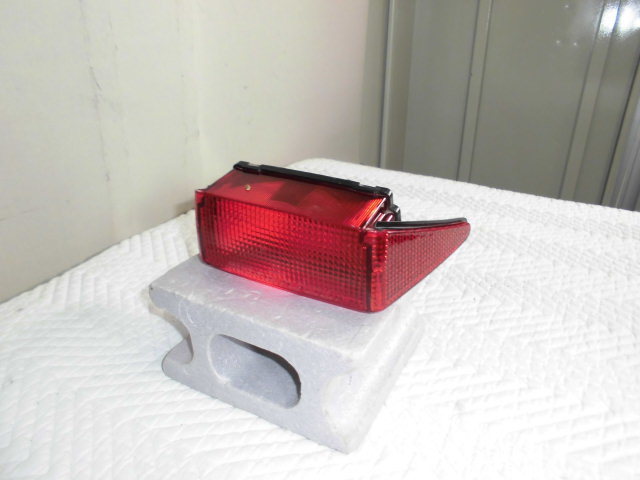 。★ ナイトホーク250/CB250(MC26)純正テールランプ(セット)中古品 dp ★