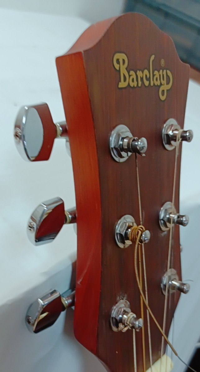 NN0808　２８０中古　エレアコギター　＜Ｂａｒｃｌａｙ＞　ハンドクラフト　SA-330　エレクトリック・アコースティックギター　グリーン系_画像4